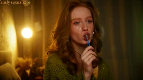 Snapshot of sexualiz_e chatting on 25, 10, 2025 Liz online show from 25, 10, 2025