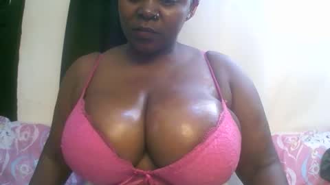 Snapshot of sexxi_ebony chatting on 12, 4, 2026 sexxi_ebony online show from 12, 4, 2026