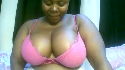 Snapshot of sexxi_ebony chatting on 27, 4, 2026 sexxi_ebony online show from 27, 4, 2026