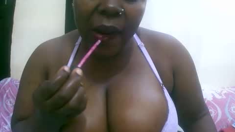 Snapshot of sexxi_ebony chatting on 7, 5, 2026 sexxi_ebony online show from 7, 5, 2026