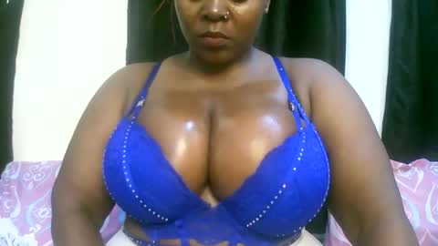 Snapshot of sexxi_ebony chatting on 9, 5, 2026 sexxi_ebony online show from 9, 5, 2026