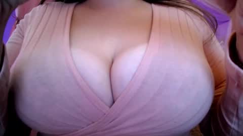 Snapshot of sexxxyprincess chatting on 18, 12, 2025 Princess online show from 18, 12, 2025