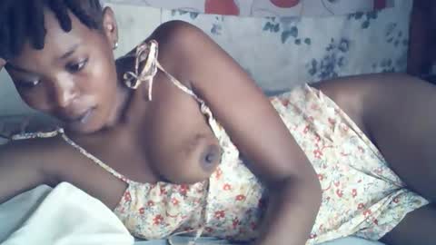 Snapshot of sexxy_curvy23 chatting on 12, 3, 2026 sexxy_curvy23 online show from 12, 3, 2026