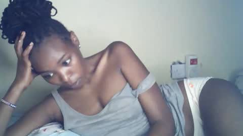 Snapshot of sexxy_curvy23 chatting on 9, 5, 2026 sexxy_curvy23 online show from 9, 5, 2026