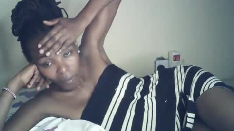 Snapshot of sexxy_curvy23 chatting on 10, 5, 2026 sexxy_curvy23 online show from 10, 5, 2026