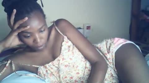 Snapshot of sexxy_curvy23 chatting on 18, 5, 2026 sexxy_curvy23 online show from 18, 5, 2026