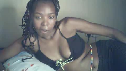 Snapshot of sexxy_curvy23 chatting on 27, 5, 2026 sexxy_curvy23 online show from 27, 5, 2026