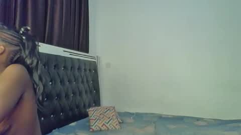 Snapshot of sexxy_grey chatting on 17, 12, 2025 sexxy_grey online show from 17, 12, 2025