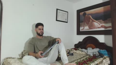Snapshot of sexxy_man69 chatting on 13, 12, 2024 sexxy man online show from 13, 12, 2024