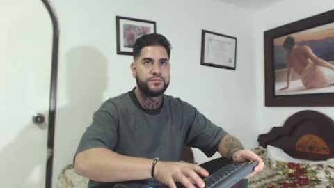 Snapshot of sexxy_man69 chatting on 14, 12, 2024 sexxy man online show from 14, 12, 2024