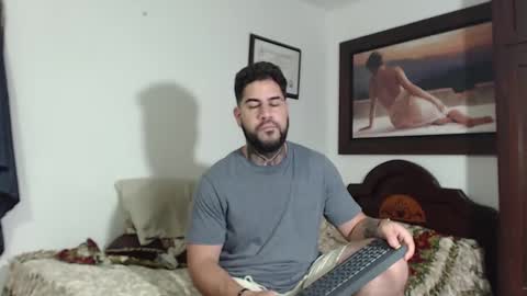 Snapshot of sexxy_man69 chatting on 18, 12, 2024 sexxy man online show from 18, 12, 2024