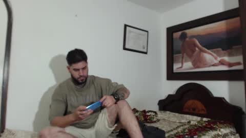 Snapshot of sexxy_man69 chatting on 24, 12, 2024 sexxy man online show from 24, 12, 2024