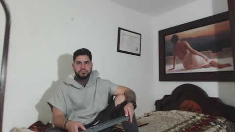 Snapshot of sexxy_man69 chatting on 24, 12, 2024 sexxy man online show from 24, 12, 2024