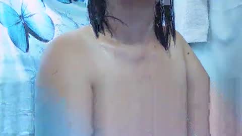 Snapshot of sexxyicee69 chatting on 1, 2, 2025 misslovely j online show from 1, 2, 2025