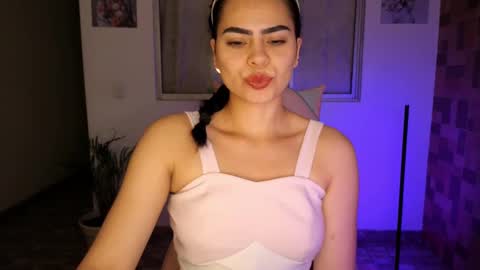  Angie   online show from 17, 2, 2025