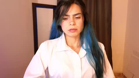  Angie   online show from 5, 10, 2025