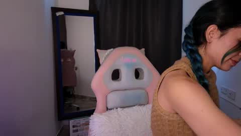  Angie   online show from 27, 11, 2025