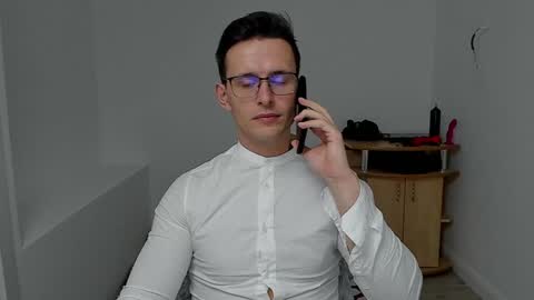 Snapshot of sexxymuscles4u chatting on 12, 12, 2024 Sexxymuscles4U online show from 12, 12, 2024