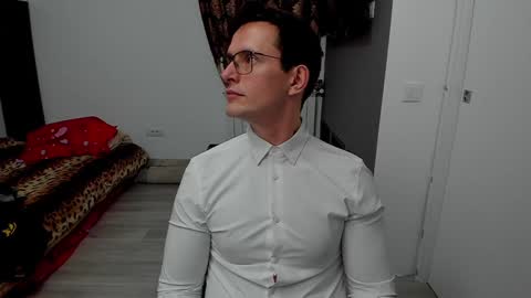 Snapshot of sexxymuscles4u chatting on 28, 1, 2025 Sexxymuscles4U online show from 28, 1, 2025