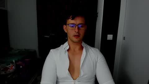 Snapshot of sexxymuscles4u chatting on 7, 10, 2025 Sexxymuscles4U online show from 7, 10, 2025