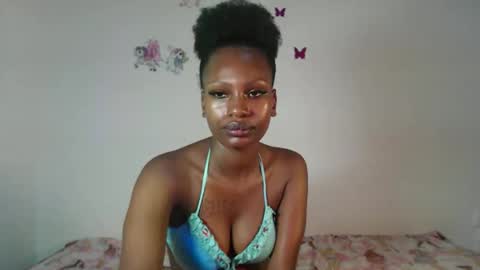Snapshot of sexxypixie chatting on 2, 4, 2026 sexxypixie online show from 2, 4, 2026