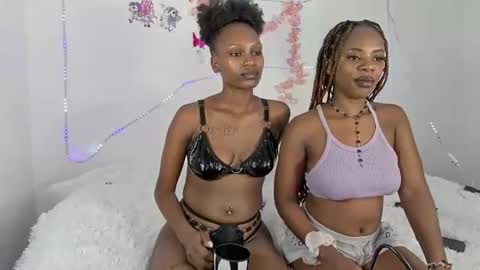 Snapshot of sexxypixie chatting on 15, 4, 2026 sexxypixie online show from 15, 4, 2026