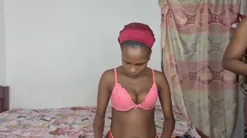 Snapshot of sexxypixie chatting on 22, 4, 2026 sexxypixie online show from 22, 4, 2026