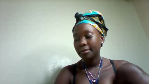 Snapshot of sexxyvajaina chatting on 6, 2, 2025 sexxyvajaina online show from 6, 2, 2025