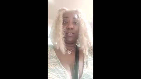 Snapshot of sexy456745 chatting on 6, 4, 2026 sexy456745 online show from 6, 4, 2026