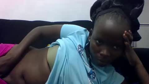 Snapshot of sexy_batush04 chatting on 28, 3, 2026 sexy_batush04 online show from 28, 3, 2026