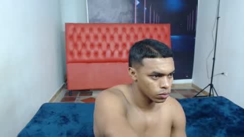 Snapshot of sexy_bigcock01 chatting on 14, 12, 2024 sexy_bigcock01 online show from 14, 12, 2024