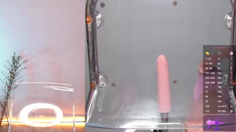 Snapshot of sexy_blonde_doll chatting on 30, 4, 2026 Lina online show from 30, 4, 2026