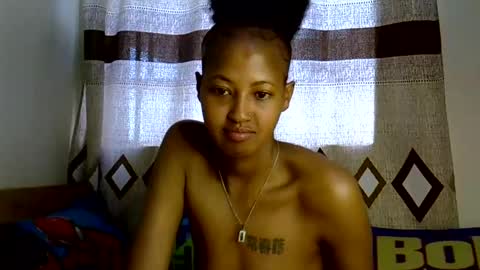 Snapshot of sexy_bluegirl chatting on 19, 1, 2025 sexy_bluegirl online show from 19, 1, 2025