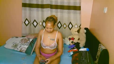 sexy_bluegirl online show from 27, 10, 2025