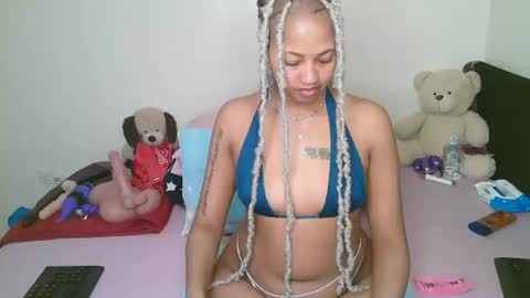 sexy_bluegirl online show from 18, 6, 2026