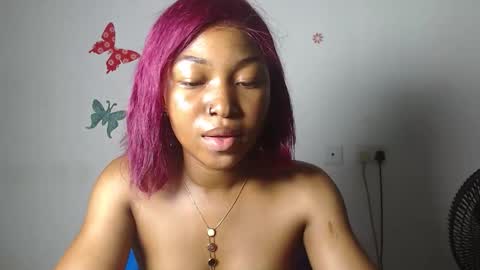 Snapshot of sexy_bluey247 chatting on 30, 11, 2025 sexy_bluey247 online show from 30, 11, 2025