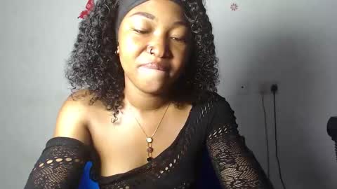 Snapshot of sexy_bluey247 chatting on 1, 12, 2025 sexy_bluey247 online show from 1, 12, 2025