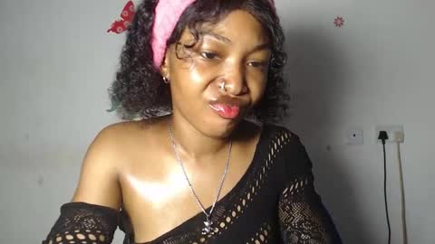 Snapshot of sexy_bluey247 chatting on 2, 2, 2026 sexy_bluey247 online show from 2, 2, 2026