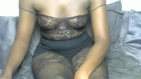 Snapshot of sexy_chocolate001 chatting on 5, 10, 2025 sexy_chocolate001 online show from 5, 10, 2025
