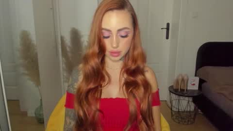 Snapshot of sexy_coralie chatting on 25, 11, 2025 C o r a l i e online show from 25, 11, 2025