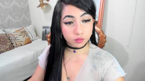 C R I S T A L  online show from 11, 1, 2025