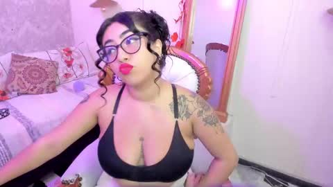  C R I S T A L  online show from 10, 2, 2025