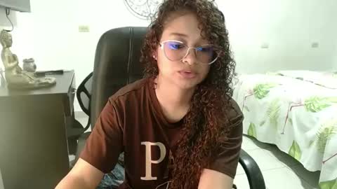danna gomez online show from 24, 2, 2025