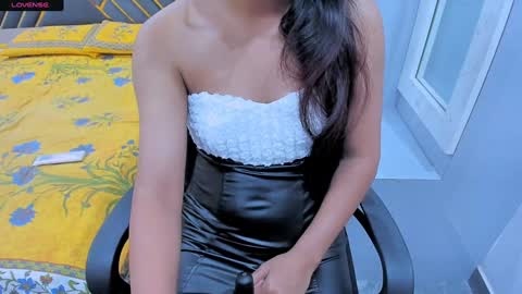 Snapshot of sexy_doll_1_ chatting on 31, 12, 2024 Sexydoll online show from 31, 12, 2024