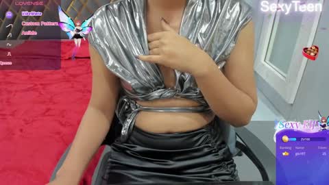 Snapshot of sexy_doll_1_ chatting on 4, 2, 2025 Sexydoll online show from 4, 2, 2025