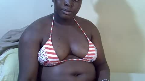 Snapshot of sexy_ebony20 chatting on 1, 3, 2025 ebony online show from 1, 3, 2025