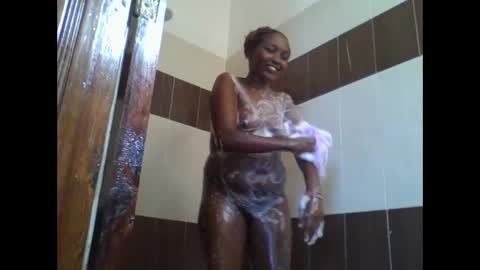 Snapshot of sexy_ebony_bliss chatting on 4, 1, 2025 adasa online show from 4, 1, 2025
