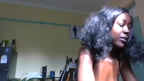 Snapshot of sexy_ebony_princess chatting on 7, 10, 2025 Trina online show from 7, 10, 2025
