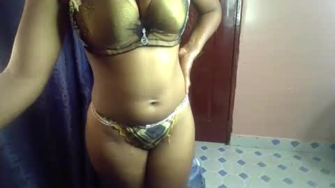 Snapshot of sexy_ellahh chatting on 25, 11, 2025 Ellahh online show from 25, 11, 2025