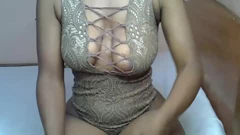 Snapshot of sexy_ellahh chatting on 3, 2, 2026 Ellahh online show from 3, 2, 2026